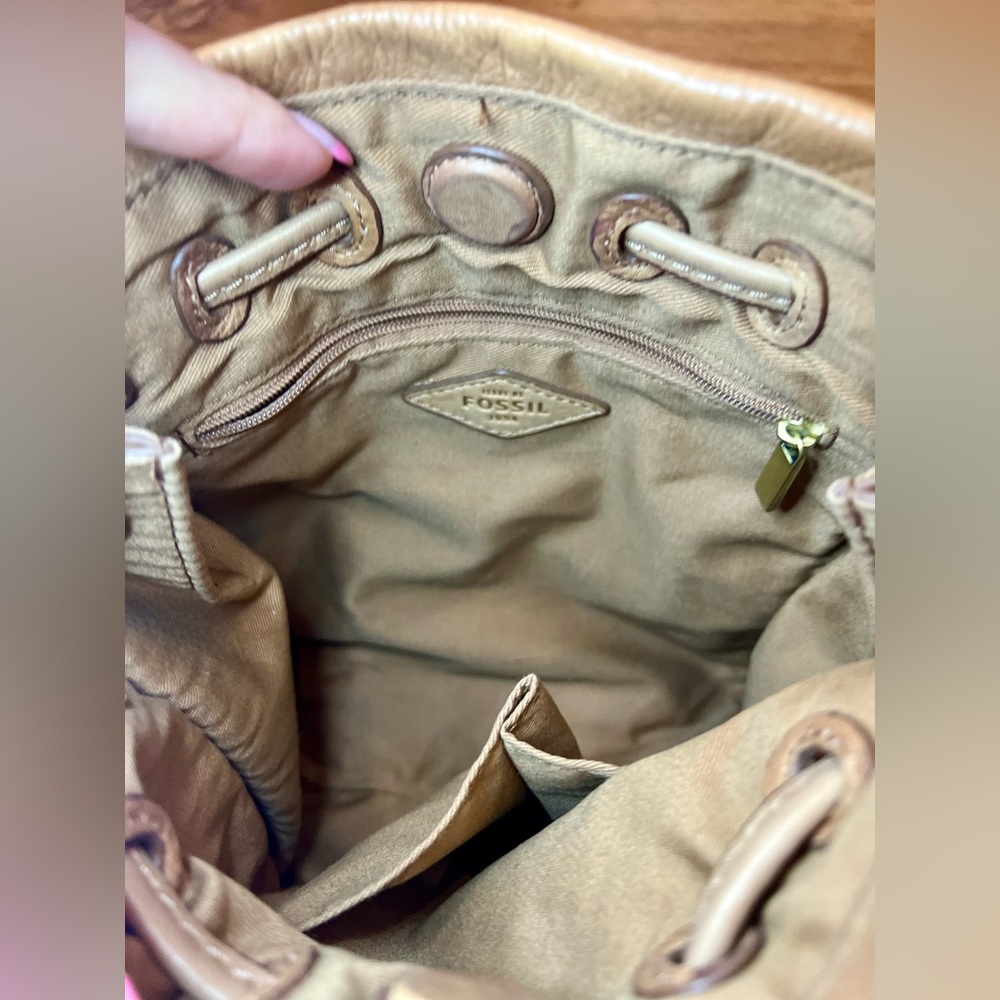 Fossil Crossbody - Picture 3 of 7